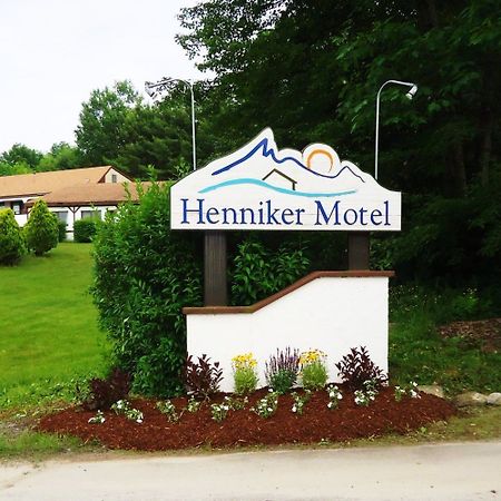 Henniker Motel Bagian luar foto